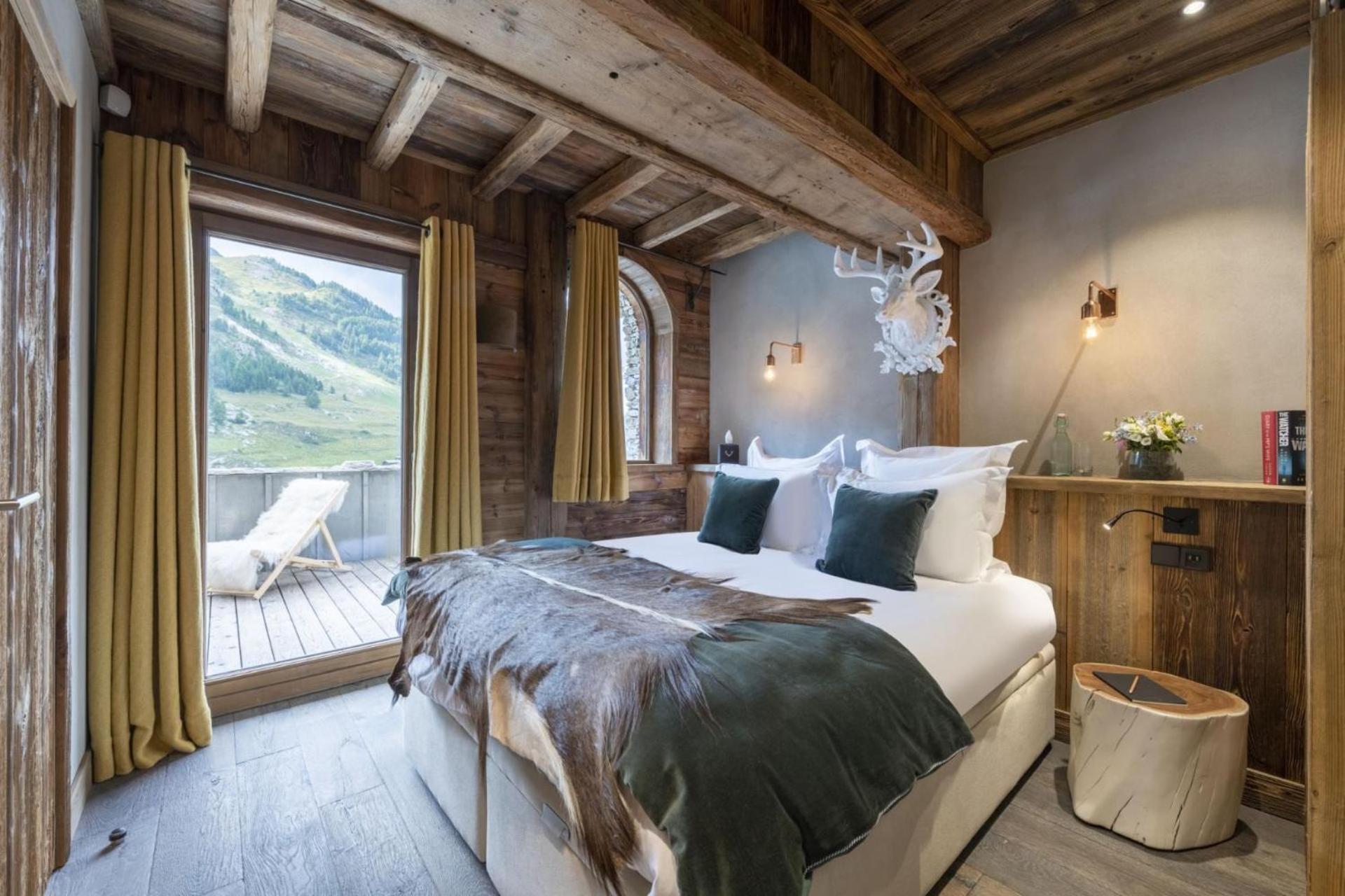 Apartment Chalet Ischgl: A Serene Retreat With Spectacular