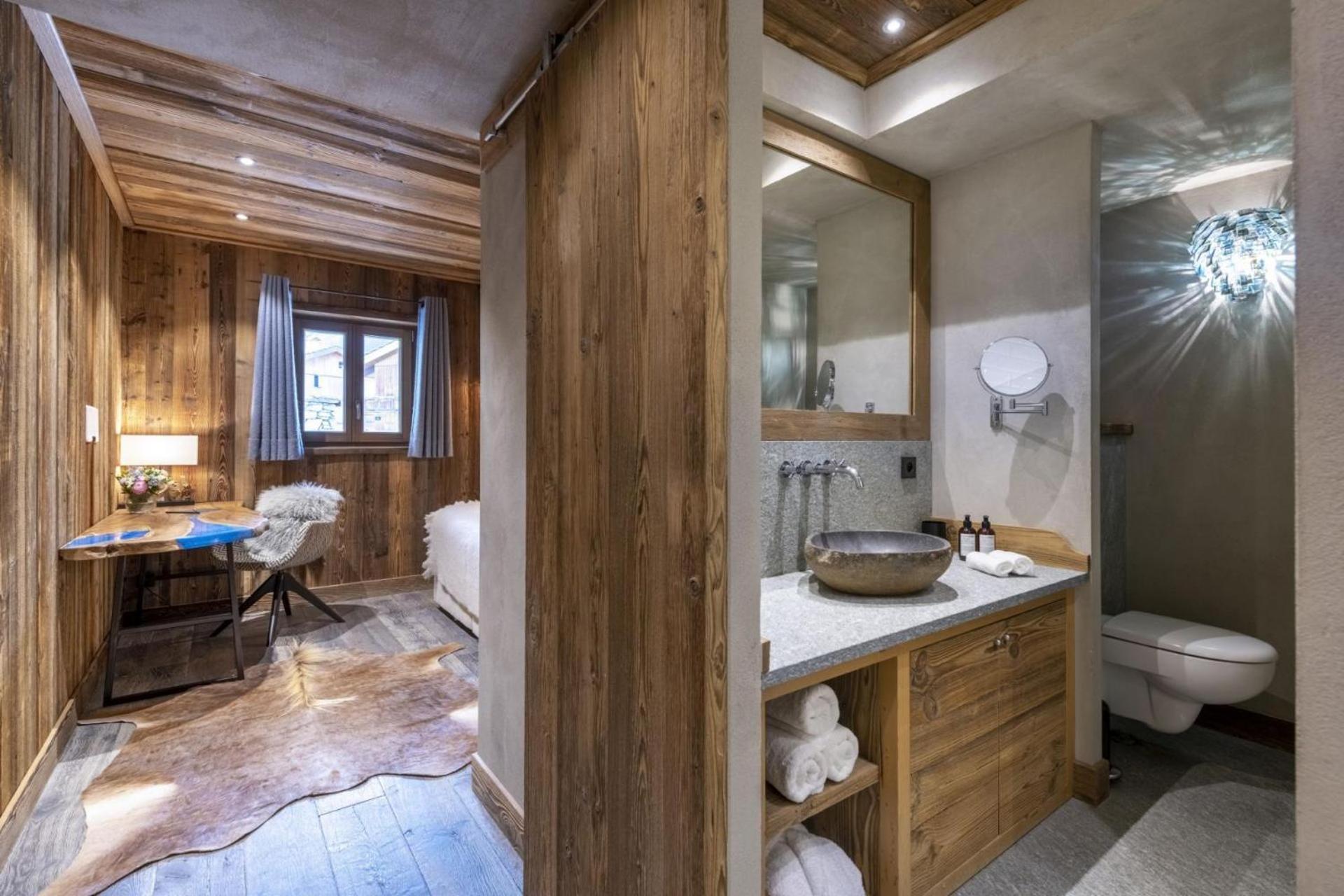 Chalet Ischgl: A Serene Retreat With Spectacular Apartment *